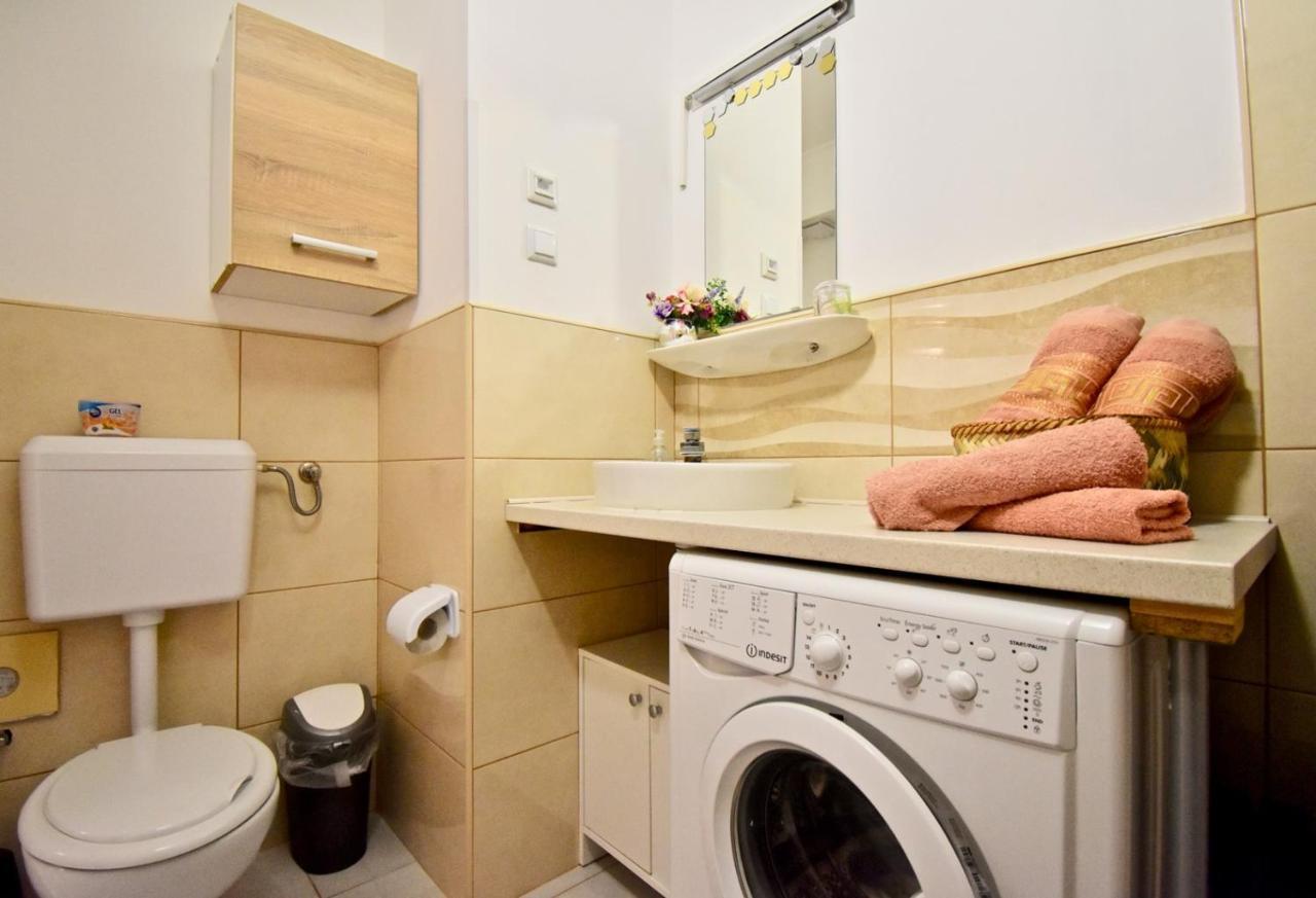 Holiday Apartments Медулин Экстерьер фото