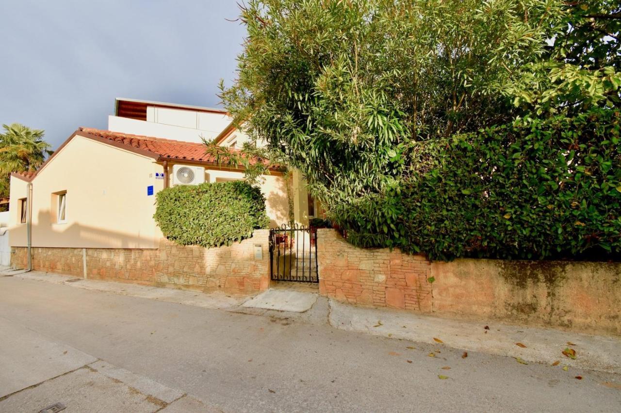 Holiday Apartments Медулин Экстерьер фото