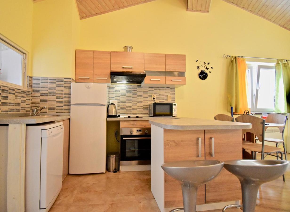 Holiday Apartments Медулин Экстерьер фото